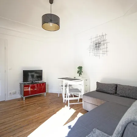 Kleber Flat By Excellences * Parijs